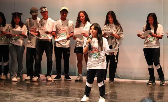 Niñas, niños y adolescentes en situación de calle alzan la voz por sus derechos en un torneo internacional de fútbol